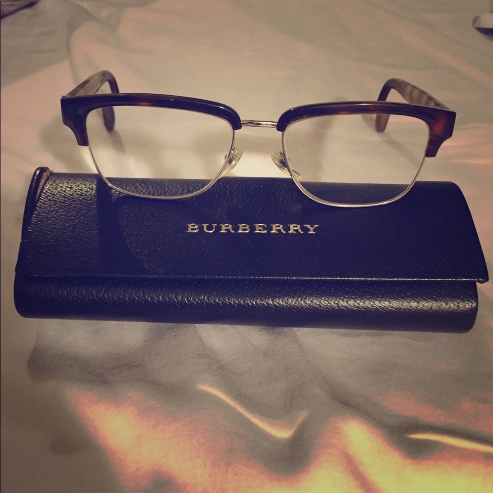 Burberry prescription frame with case